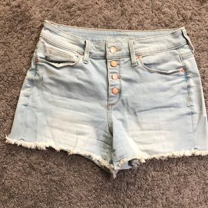 Universal Thread, light wash denim shorts